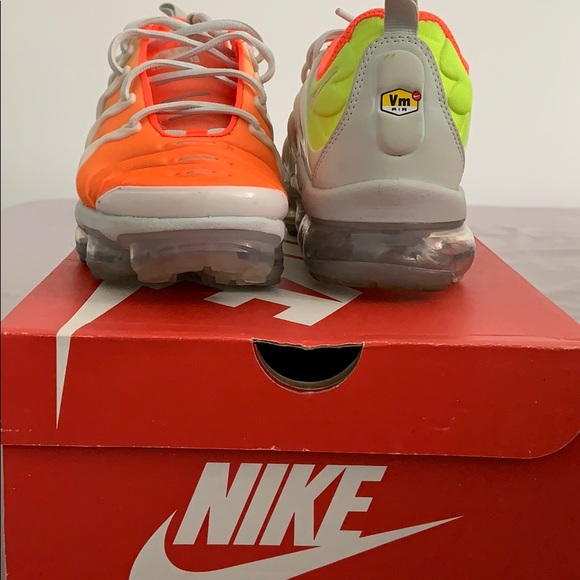 Nike vapormax plus - Picture 4 of 4